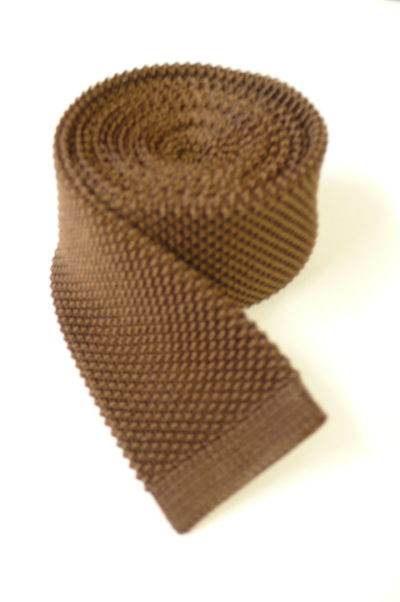 Light brown knitted tie